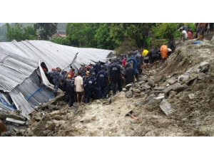 Nepal’de toprak kayması: 20 ölü