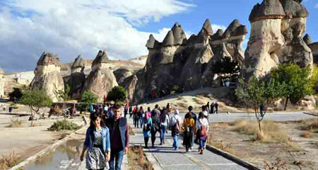 Türkiyeye gelen turist sayısı azaldı