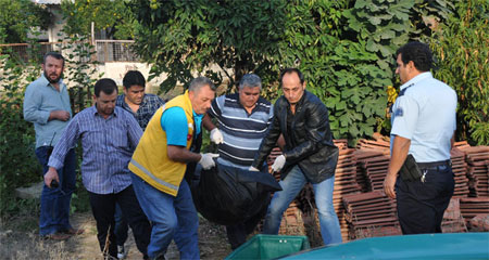 Başına taşla vurularak öldürüldü