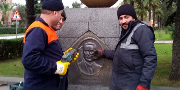 Çalınan Rölyefin Yenisi Yerine Konuldu