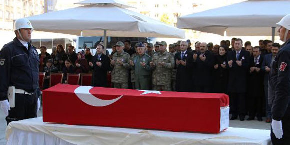 Şehit polis memleketine uğurlandı