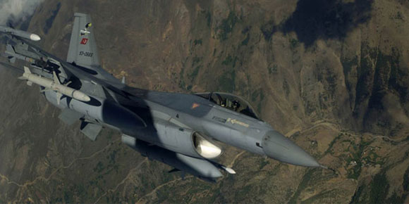 Suriye sınırında F-16larla devriye uçuşu