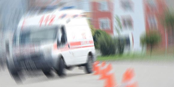 PKKlılar ambulans kaçırdı