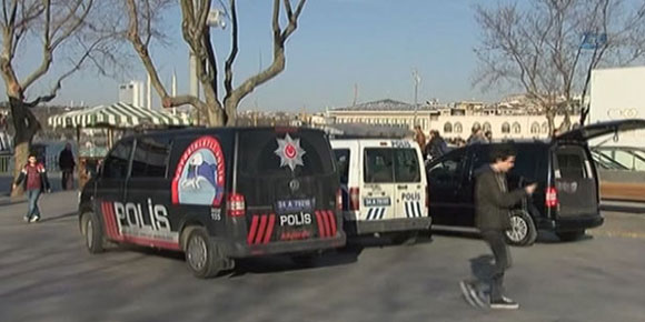 Polis güvenlik önlemlerini artırdı