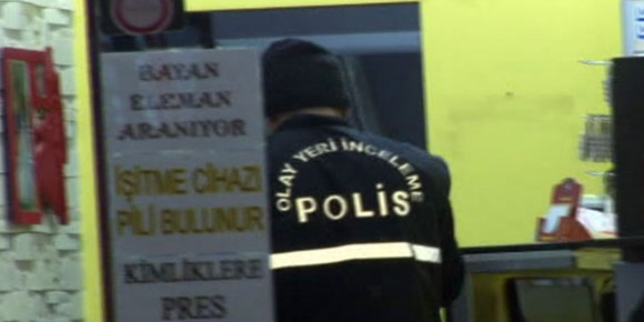 Kavgayı ayırmaya çalışan polis göğsünden vurularak şehit oldu!