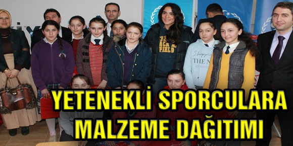 YETENEKLİ SPORCULARA MALZEME DAĞITIMI