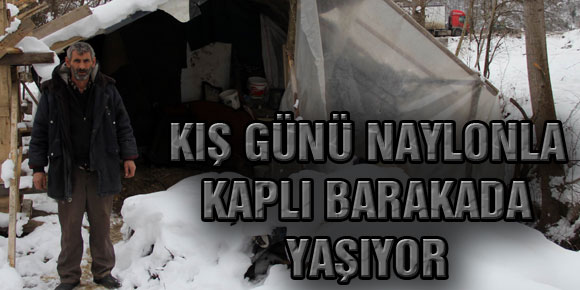 Kış Günü Naylonla Kaplı Barakada Yaşıyor