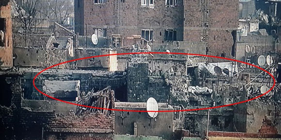 PKKlı teröristler Surda kiliseleri yakıp yıktı