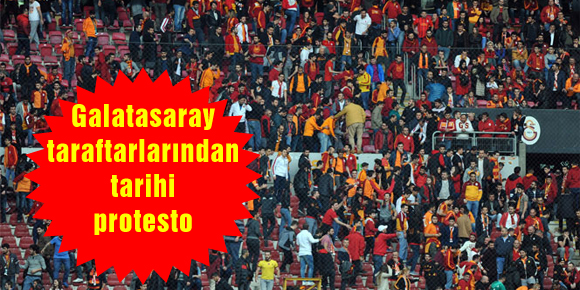 Galatasaray taraftarlarından tarihi protesto