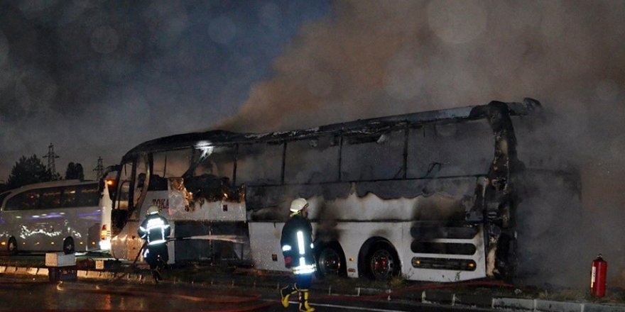 Tosya’da seyir halindeki yolcu otobüsü yandı