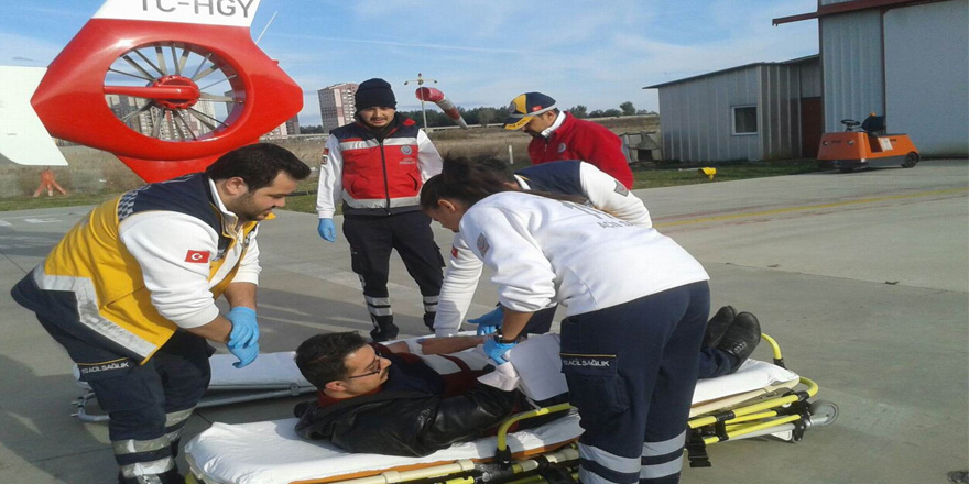 Kalp krizi geçiren vatandaşın yardımına ambulans helikopter yetişti