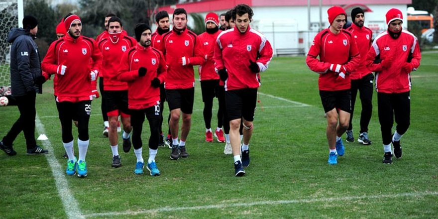  Samsunspor kendini yeniledi