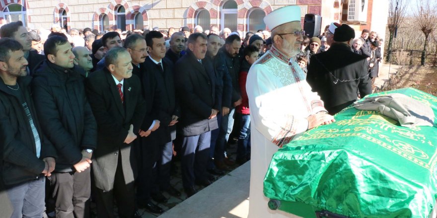 Emekli hafız son yolculuğuna uğurlandı