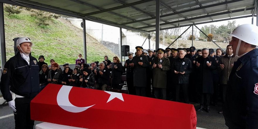 Kalp krizinden ölen polis için tören düzenlendi