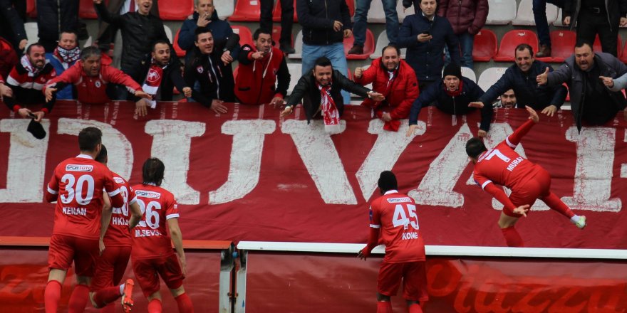 Samsunspor 3 golle güldü