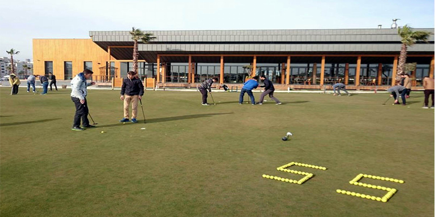 Genç golfçüler olimpiyatlara hazırlanıyor