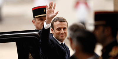Emmanuel Macron görevi devraldı