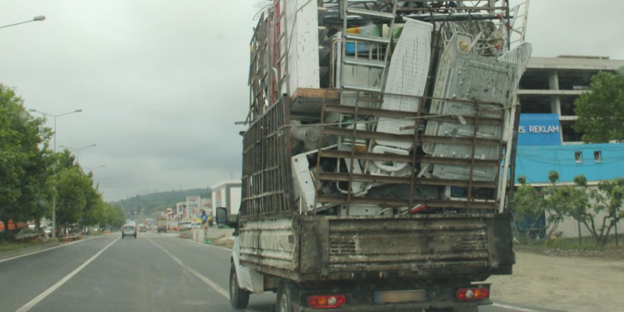 Samsun trafiğinde tehlikeli yolculuk