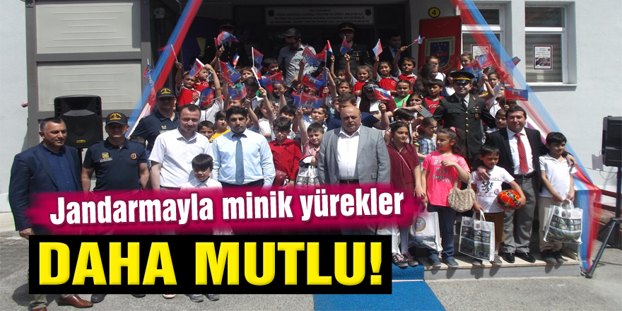 Jandarma ile minik yürekler daha mutlu!