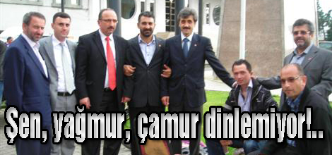 Şen, yağmur, çamur dinlemiyor!..