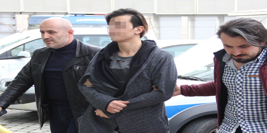 Samsun'da 18 yaşındaki genci sokakta hastanelik eden travesti yakalandı