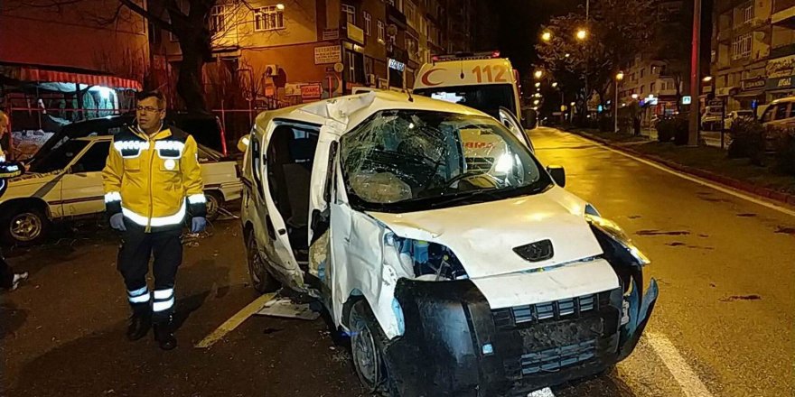 Samsun'da trafik kazası: 1 ölü, 2 yaralı