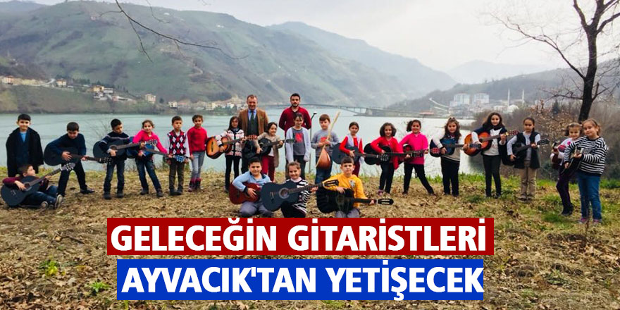 Geleceğin gitaristleri Ayvacık'tan yetişecek