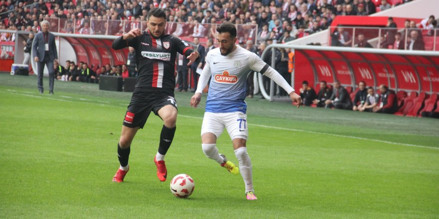 SAMSUNSPOR BİR PUANA RAZI OLDU