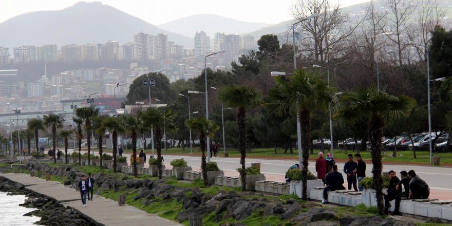 Samsun'da hava sıcaklığı bugün 23 dereceye kadar yükseldi