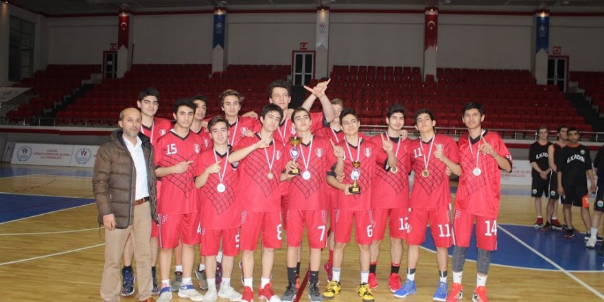 U16’NIN ŞAMPİYONU ANAKENT