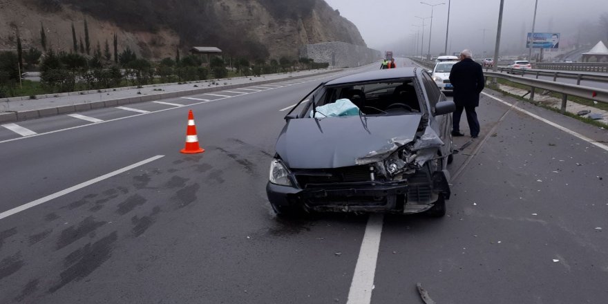 Samsun'da otomobil bariyere çarptı: 1 yaralı 