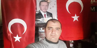 Zihni Şahin'den Afrin’e Türk bayrağı ve Erdoğan posteri