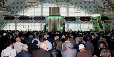Ramazan ayının ilk cumasında camiler doldu taştı