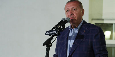Cumhurbaşkanı Erdoğan'dan Macron'un Doğu Akdeniz'deki sondaj çalışmalarına ilişkin açıklamasına cevap