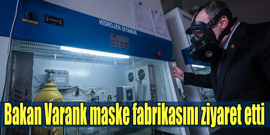 Bakan Varank maske fabrikasını ziyaret etti