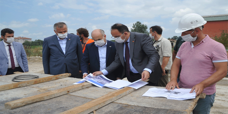 Vali Dağlı, yeni hükümet binası inşaatında incelemelerde bulundu