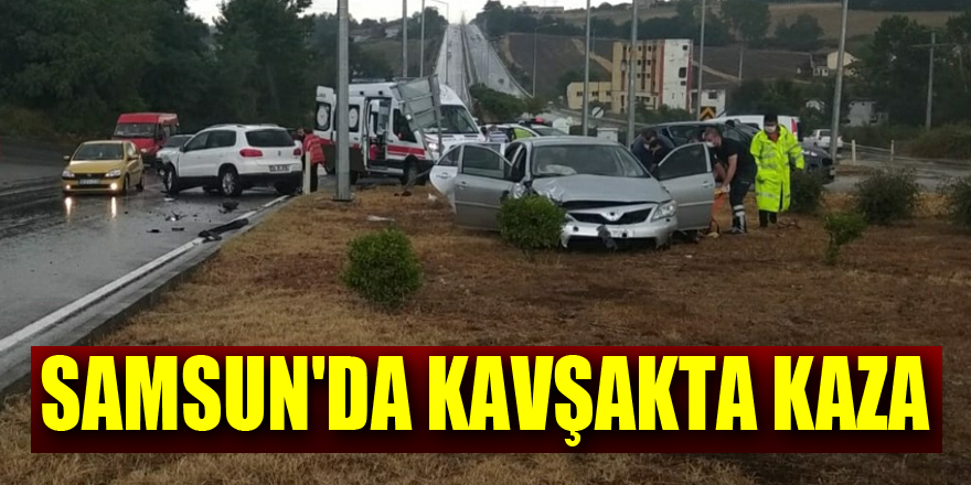 Samsun'da kavşakta kaza: 10 yaralı