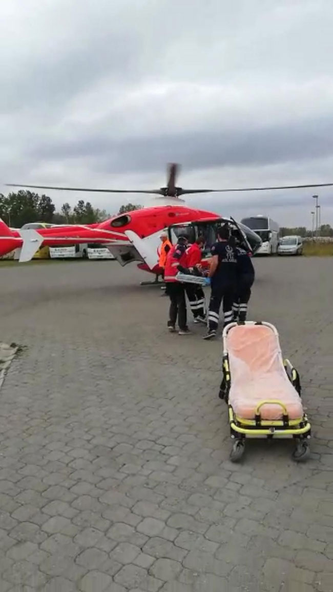 Ambulans helikopter 82 yaşındaki hasta için havalandı