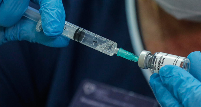 Pfizer, BioNTech ile geliştirdikleri korona virüs aşısının yüzde 95 etkili olduğunu açıkladı