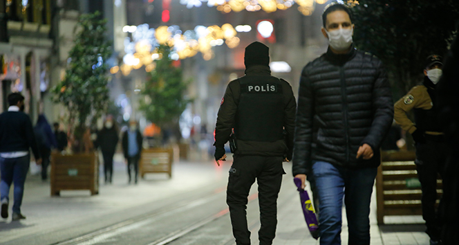 İçişleri Bakanlığı, sokağa çıkma kısıtlamalarında 31 bin 69 kişiye adli idari işlem yapıldığını duyurdu