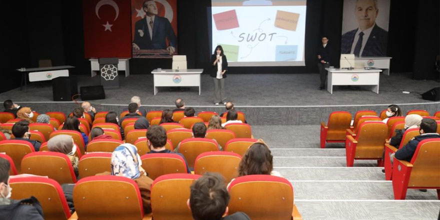 İLKEM’li öğrencilere sınav kaygısı ve motivasyon semineri