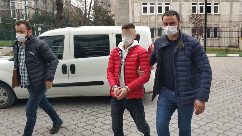 Samsun'da bir kişiyi bıçaklayan genç tutuklandı