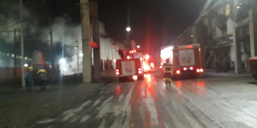 Samsun'da fabrikada patlama sonrası yangın çıktı