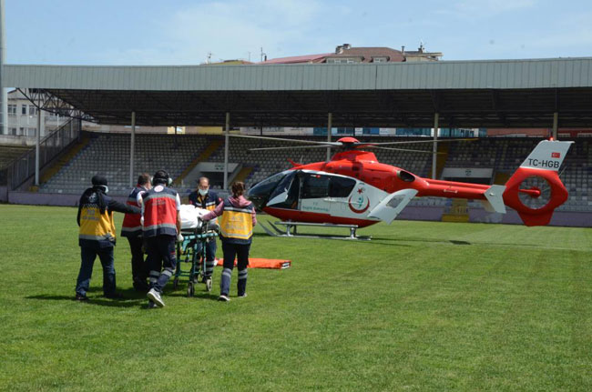 Ambulans helikopter, iş kazasında yaralanan işçi için havalandı