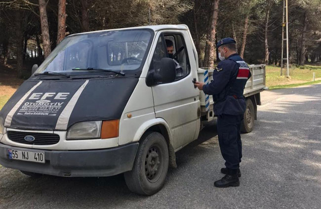 Tam kapanmada jandarmadan sıkı denetim