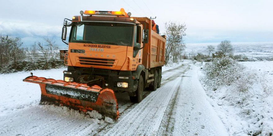 Samsun'da kar timleri mücadeleye başladı