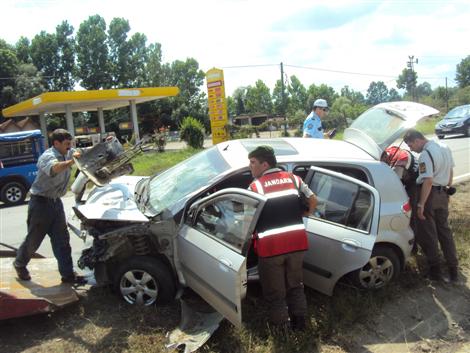 Trafik kazası: 2 Yaralı