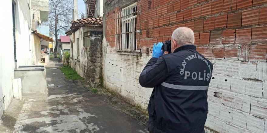  'Alacağım' var diye kapıyı açtırıp çamaşır makinesini götürdü