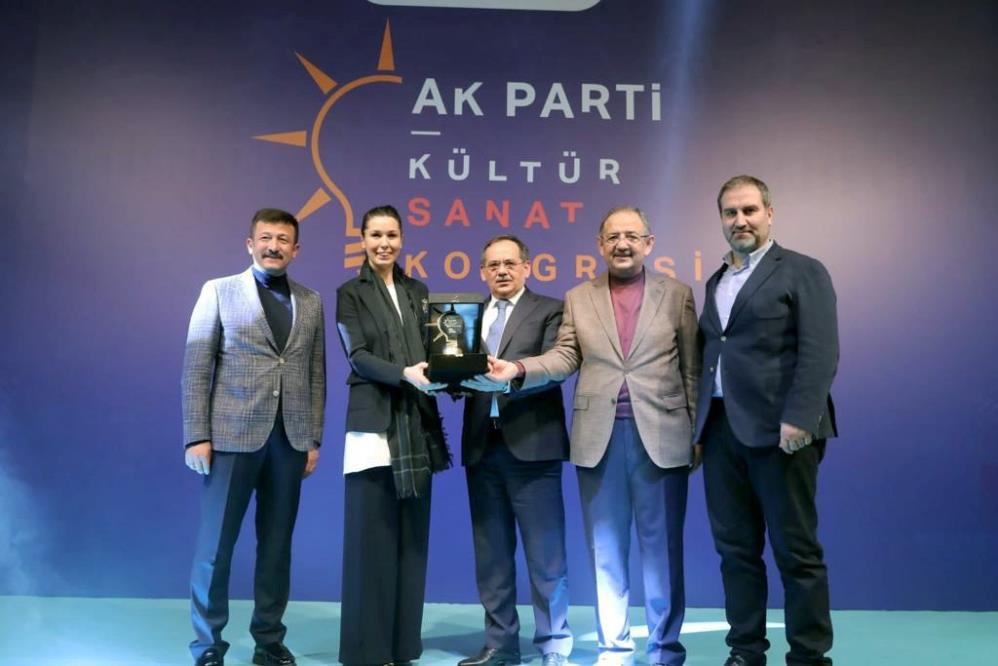 Büyükşehir’e ‘Kurumsal Kültür Sanat’ ödülü