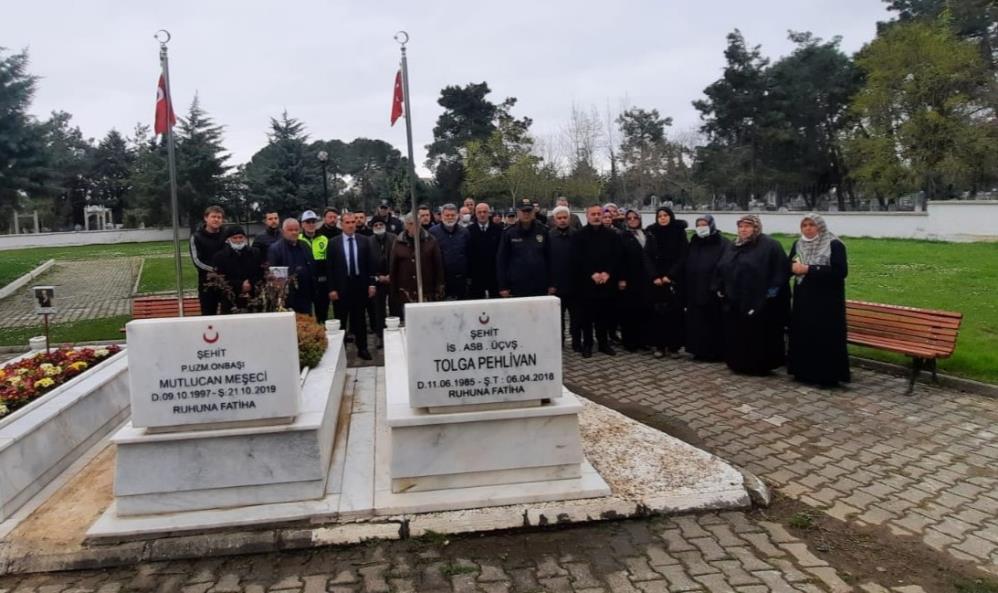 Şehit Astsubay Tolga Pehlivan kabri başında anıldı